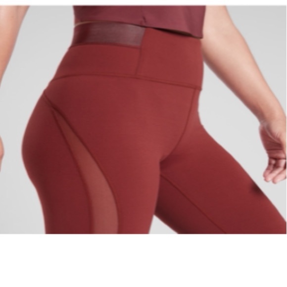 🧘‍♀️Athleta Heel Tight Yoga Pants🧘‍♀️ - Picture 3 of 7
